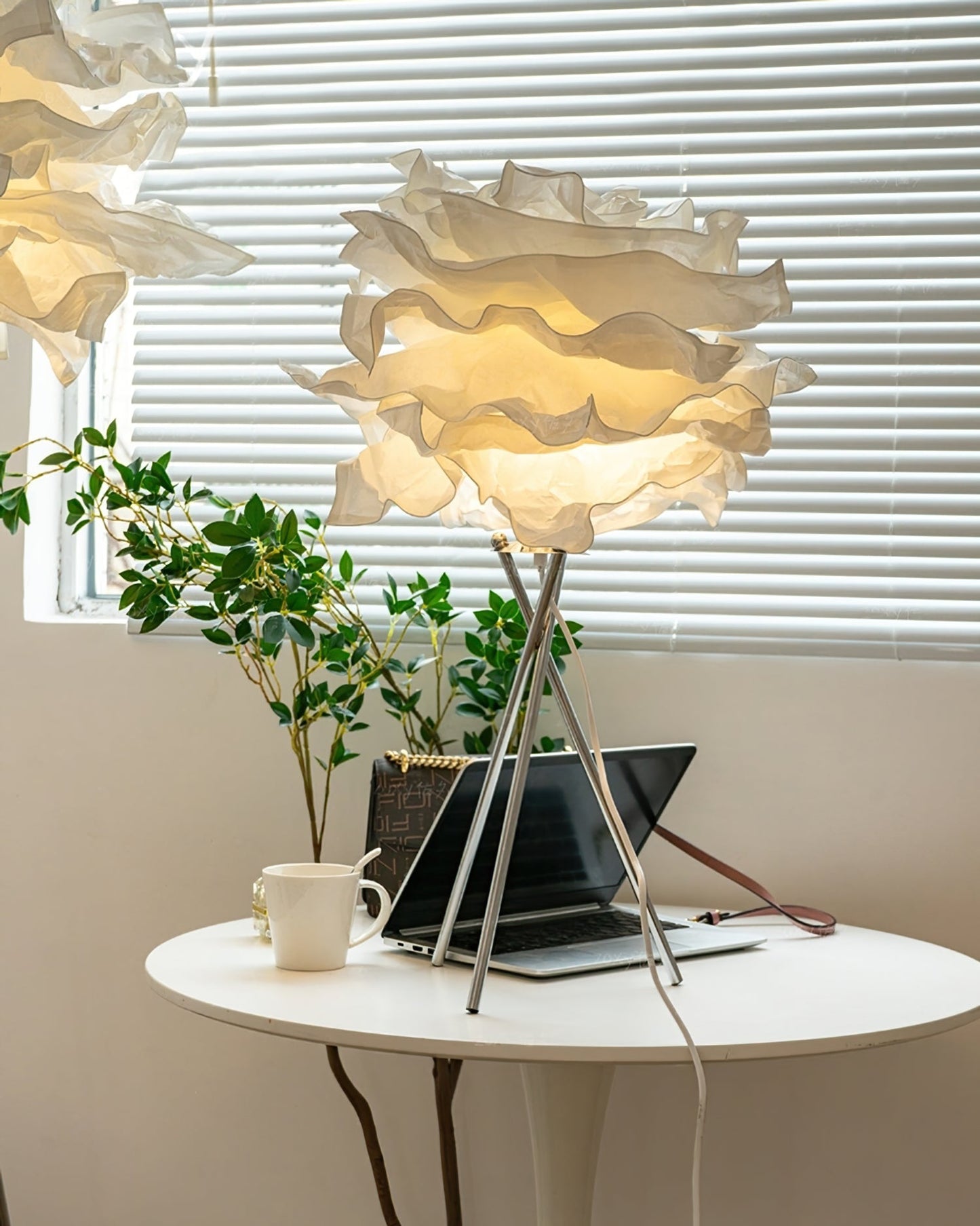 Tafellamp met Wolk-Inspiratie en Zacht LED Licht voor Interieur