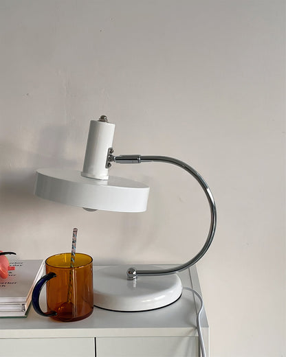 Tafellamp met Metaal en Aluminium Behuizing en LED Compatibiliteit voor Binnengebruik