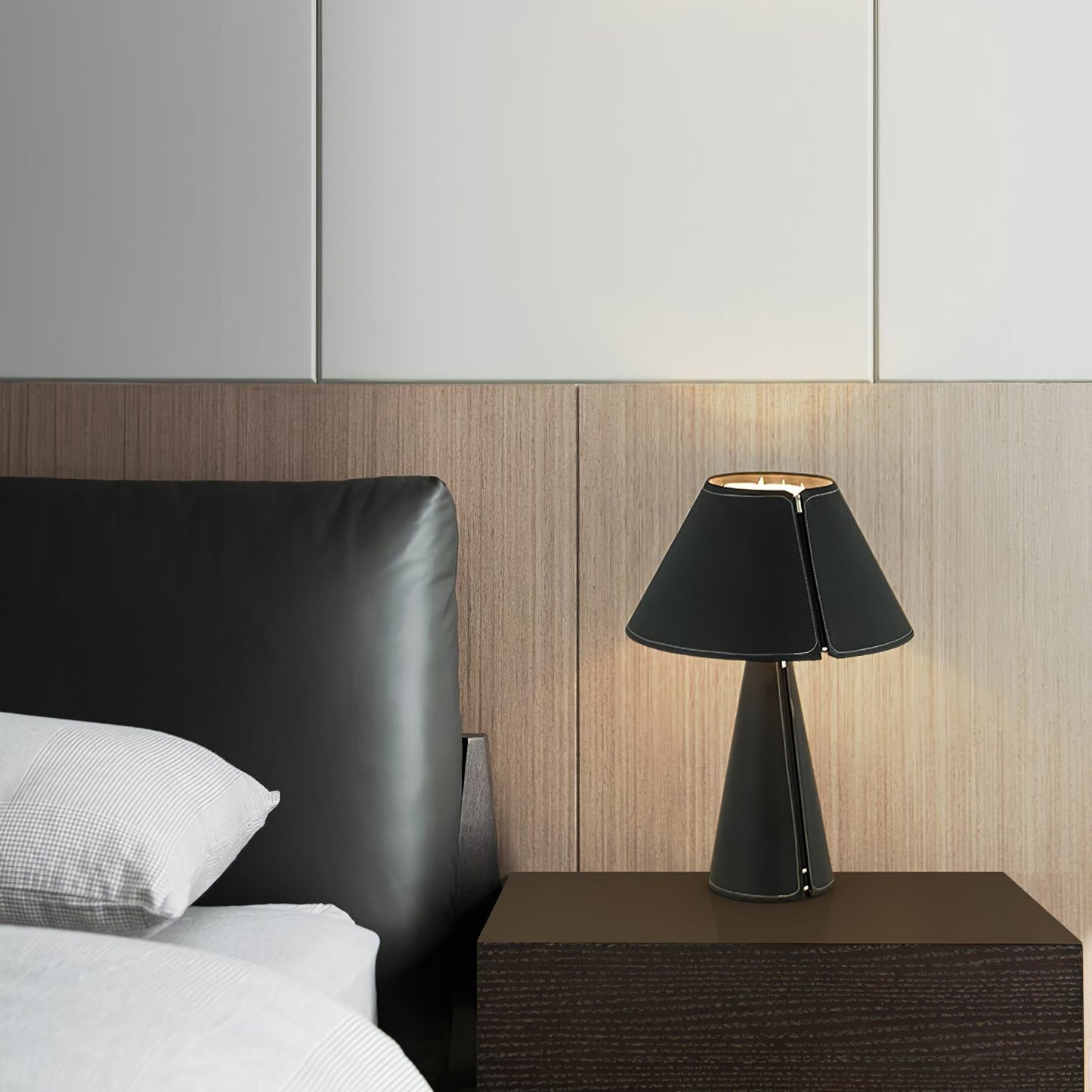 Bureau Lamp met Leder en Metaal en E27 Fitting voor LED of Edison Lampen