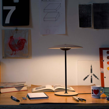 LED Tafellamp met Aluminium Behuizing en Brede Lichtverdeling voor Binnengebruik