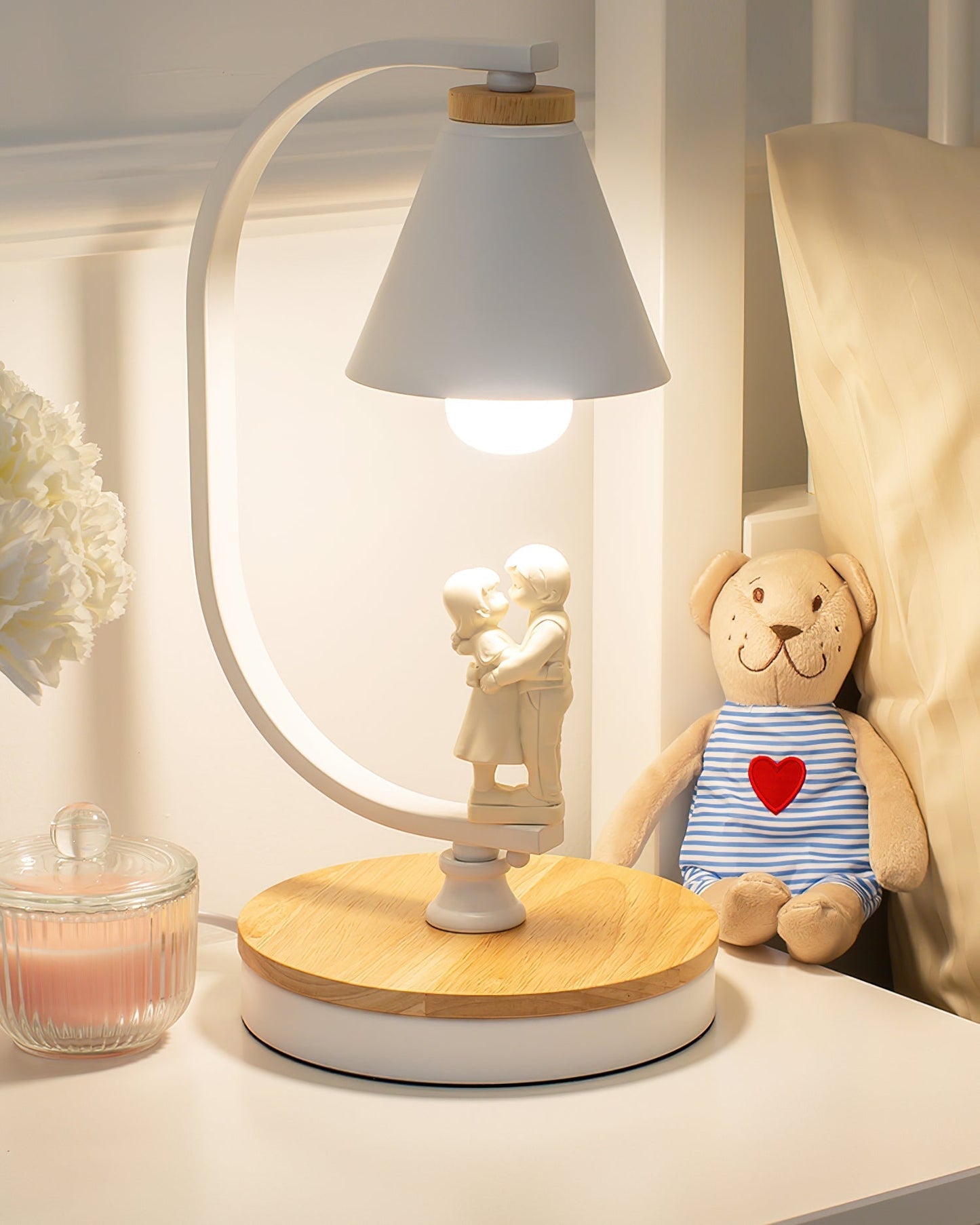 Bureaulamp met Houten Voet, Metalen Frame en Vogelaccent
