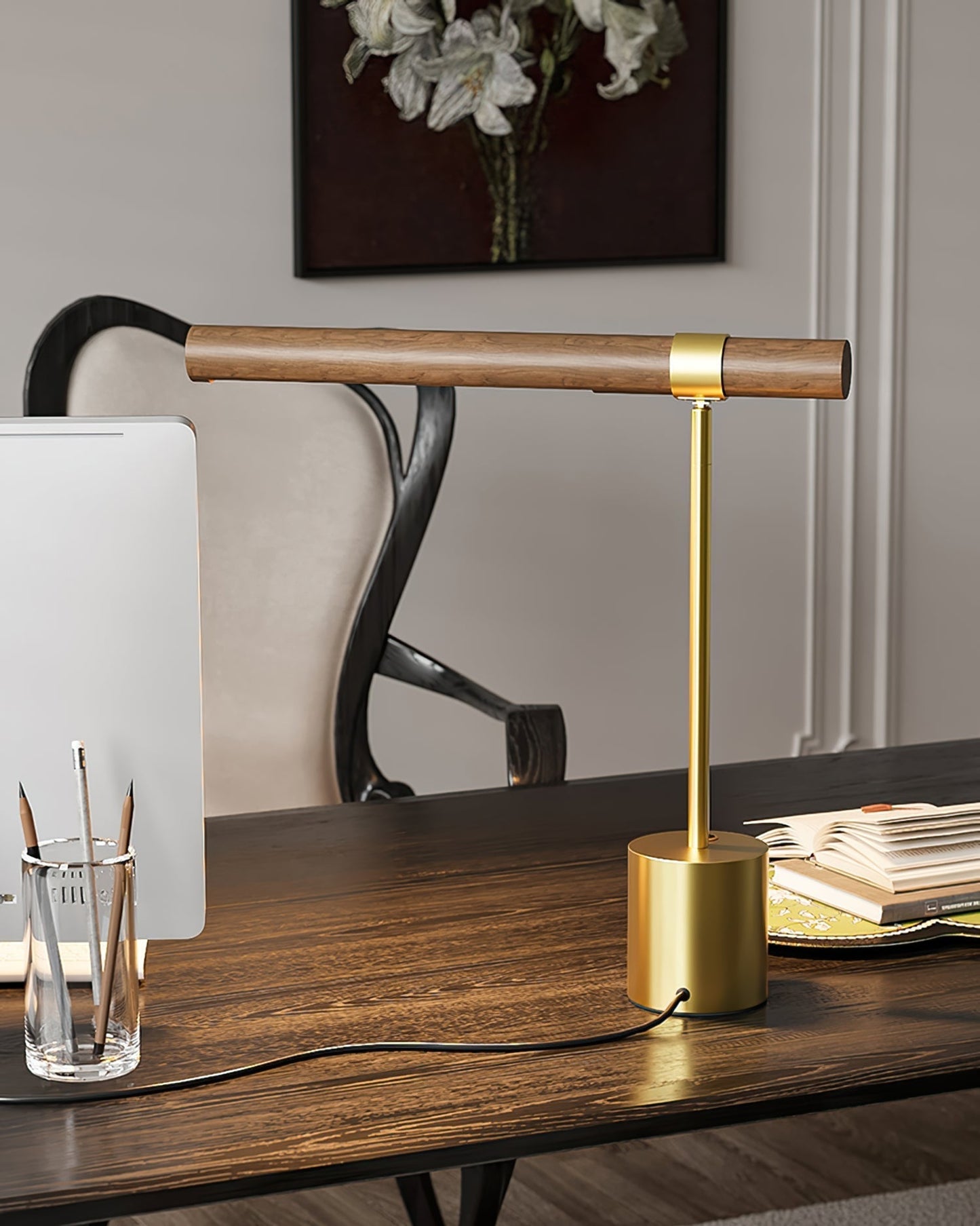 Bureaulamp met verstelbare hoek en goud-hout afwerking