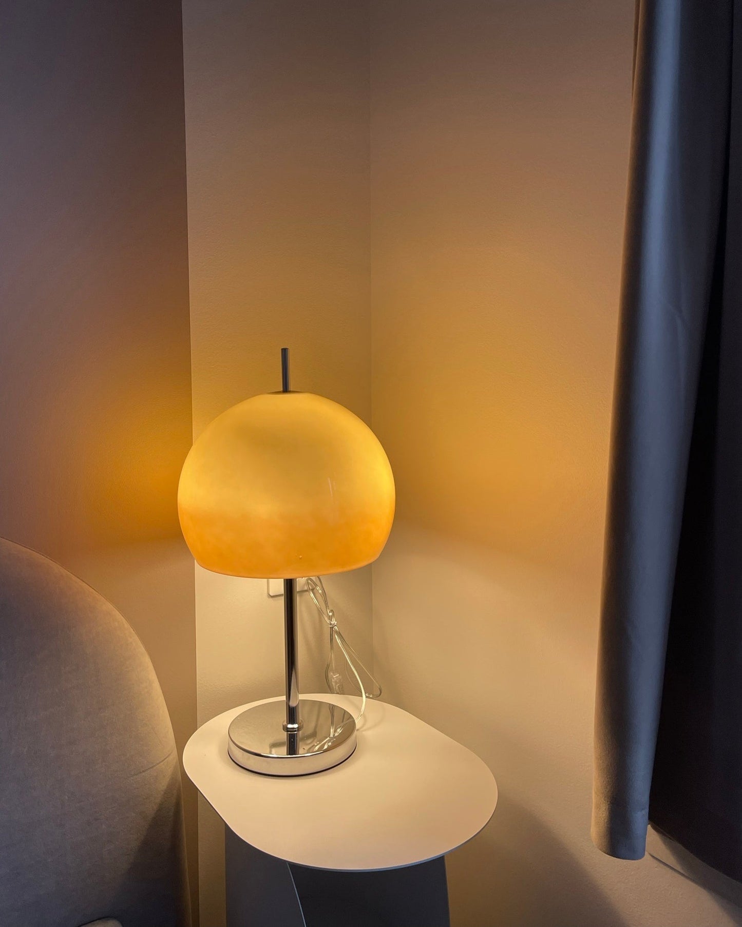 Tafellamp met Paddenstoelvorm en Bruine Glazen Kap voor Slaapkamer en Woonkamer