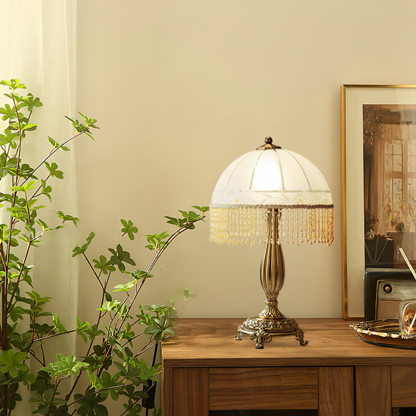 Tafellamp met Glazen Kap en Bloem Kwast Design voor Woonkamer en Slaapkamer
