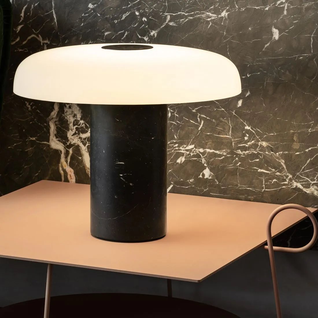 LED Tafellamp met Aluminium Behuizing en Brede Lichtstraal voor Binnengebruik