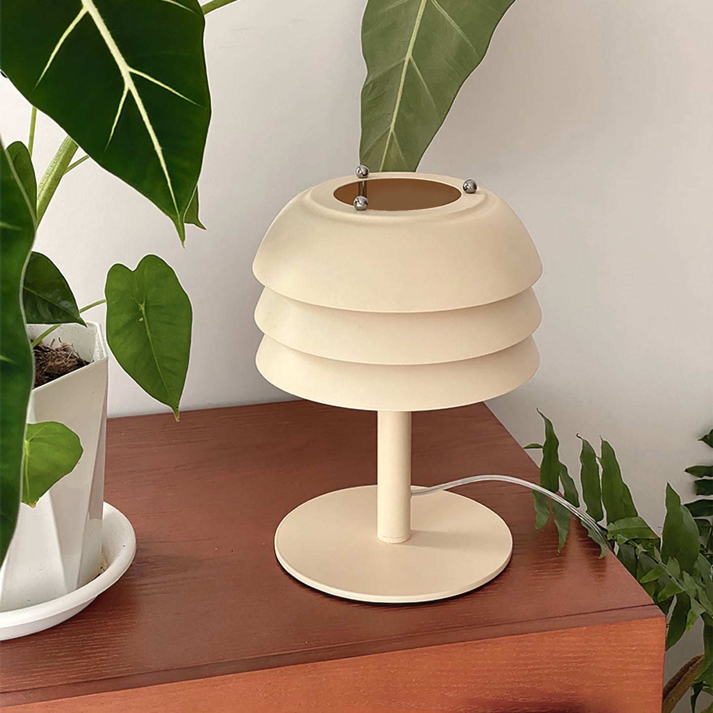 Metalen Bureaulamp met Gelaagd Ontwerp en E27 Fitting