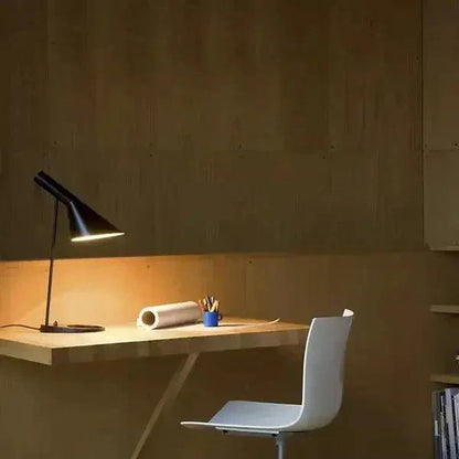 LED Lamp met Sculpturaal Design voor Wand, Tafel en Vloer