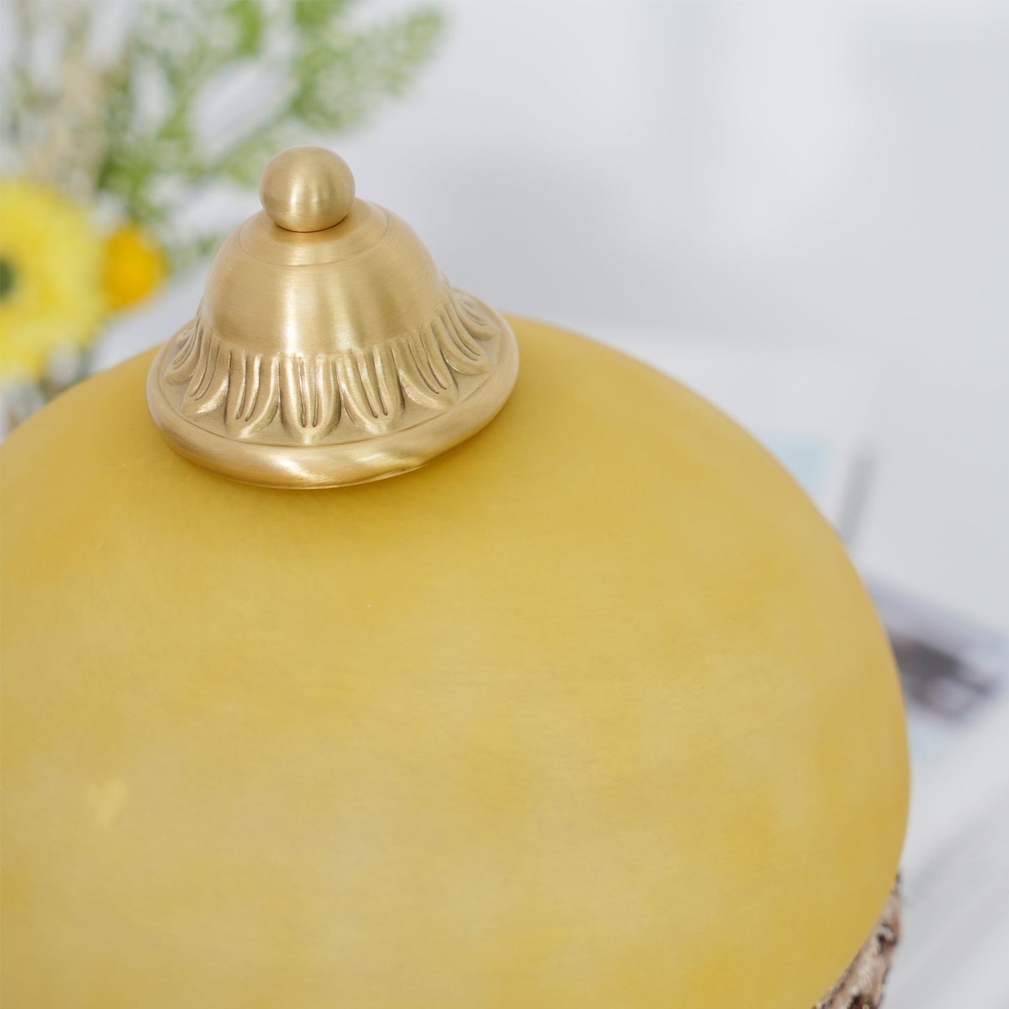 Bureaulamp met Franse Details en Stoffen Kwastjes