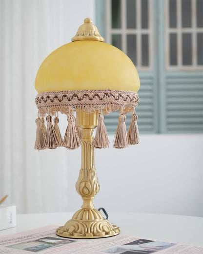 Bureaulamp met Franse Details en Stoffen Kwastjes