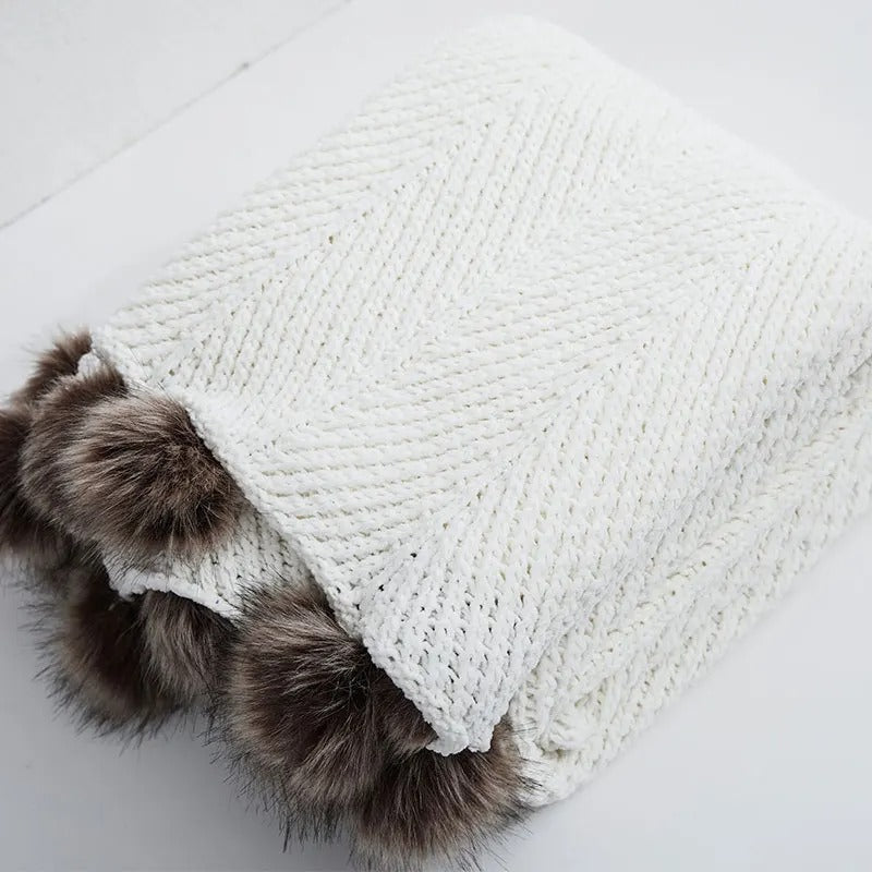 Chenille Deken met Pompons – Chunky Gebreide Woondeken voor Bank en Bed