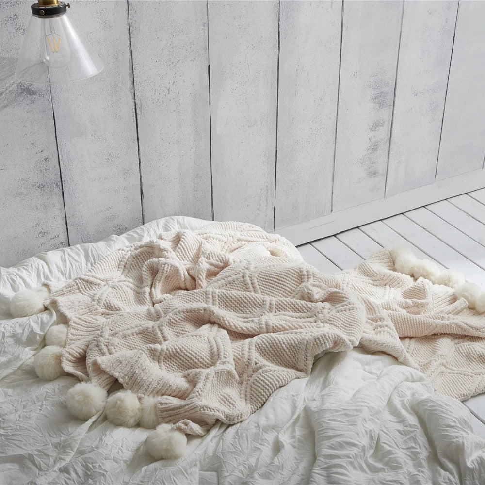 Chenille Deken met Pompons – Chunky Gebreide Woondeken voor Bank en Bed