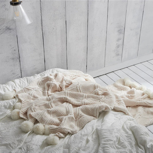Chenille Deken met Pompons – Chunky Gebreide Woondeken voor Bank en Bed