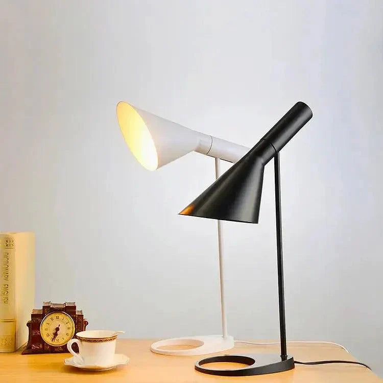 LED Lamp met Sculpturaal Design voor Wand, Tafel en Vloer